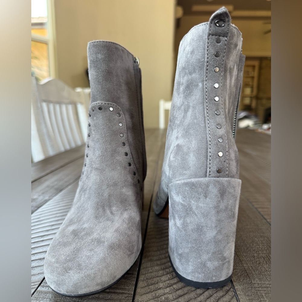 Coach Farrah Booty Heather Grey - Suede Heeled Boots Women’s Size 8B (NWOT) - Picture 11 of 12